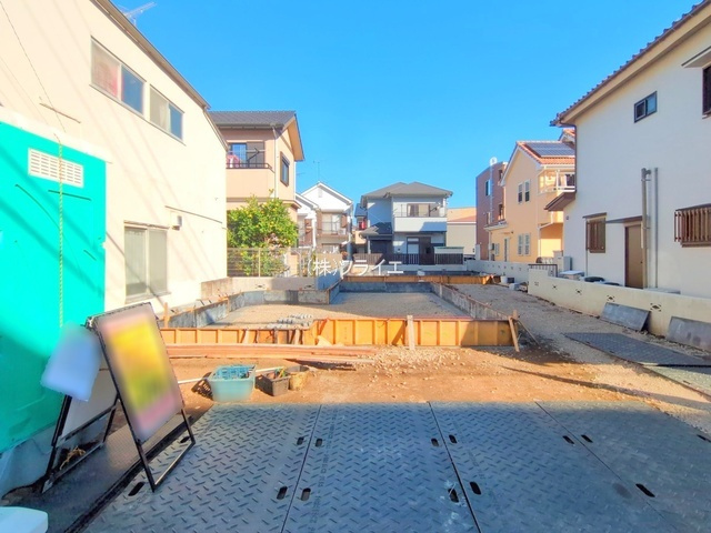 所沢市東狭山ヶ丘11期　ハートフルタウン　新築戸建の前面道路含む現地写真