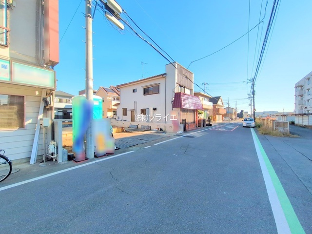 所沢市東狭山ヶ丘11期　ハートフルタウン　新築戸建の前面道路含む現地写真