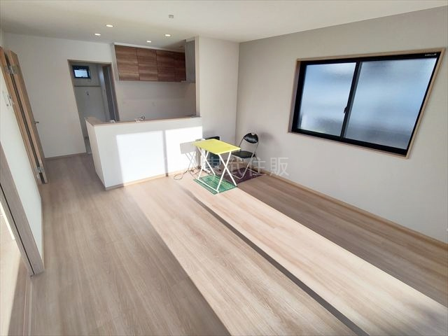 【居間・リビング】の画像