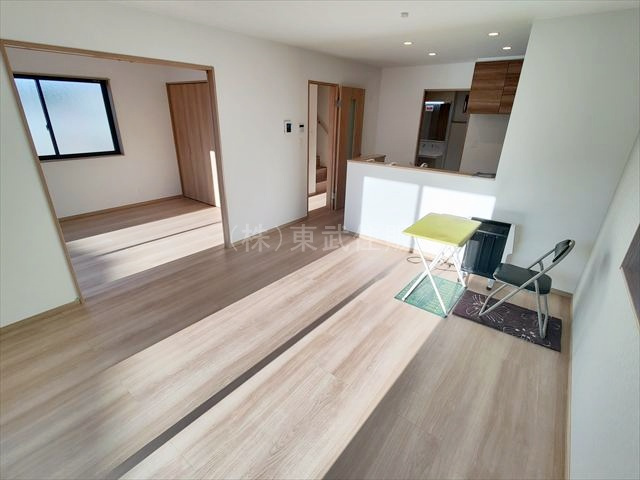 【居間・リビング】の画像