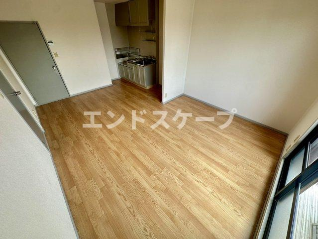 エスポワール並榎の居間・リビング|高崎、前橋のお部屋探しはエンドスケープまで！お客様の理想お聞かせ下さい♪