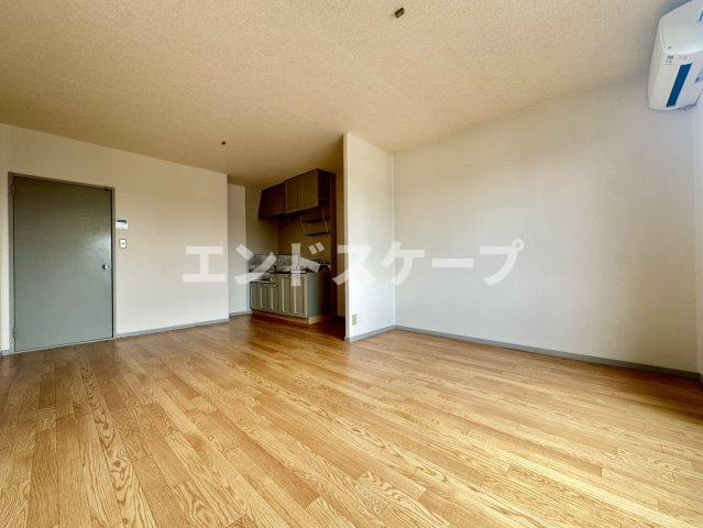 エスポワール並榎の居間・リビング|高崎、前橋のお部屋探しはエンドスケープまで！お客様の理想お聞かせ下さい♪