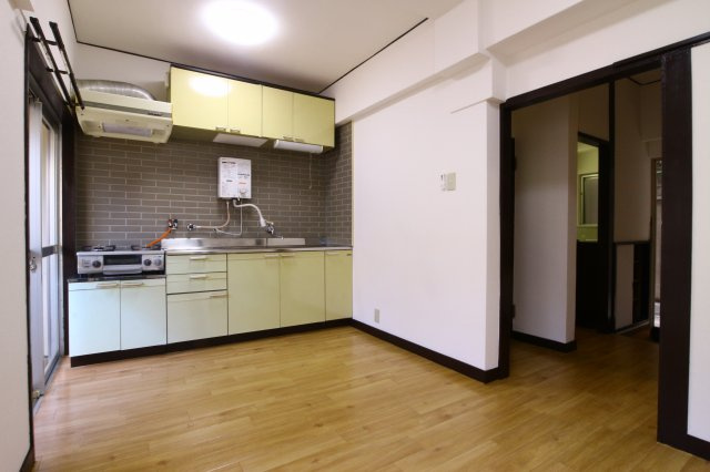 多聞台マンションの居間・リビング