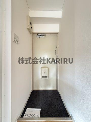エルドムス陽光三番館の玄関|同物件別部屋の写真です。