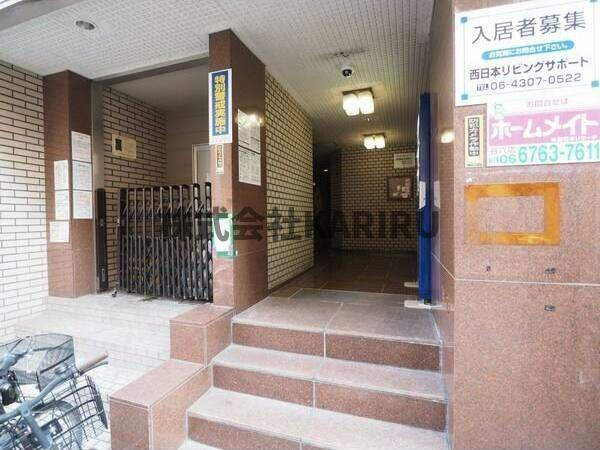 エルドムス陽光三番館のエントランス