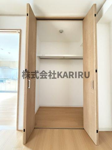 エルドムス陽光三番館の収納|同物件別部屋の写真です。