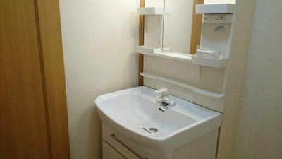 【洗面所】 | ベル・グランツⅡ | 忙しい朝には欠かせない洗面所です
