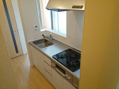 【キッチン】 | エルシャトー吉備Ⅶ | コンパクトなキッチンで掃除もラクラク