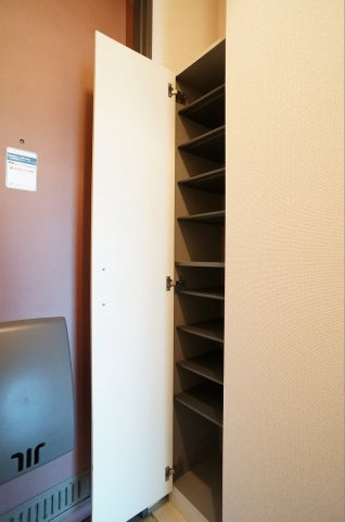 【玄関】 | シャーレ伸和　ShaMaison | 同タイプのお部屋の写真です。