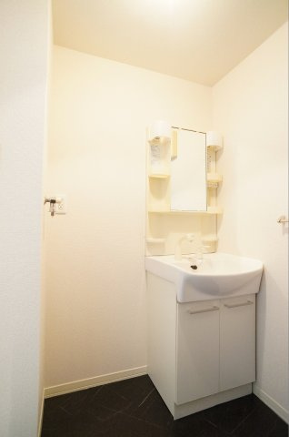 【洗面所】 | シャーレ伸和　ShaMaison | 同タイプのお部屋の写真です。