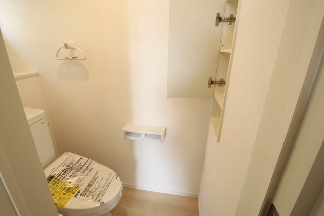 香美市土佐山田町東本町（第1）　新築戸建　1号棟【全2区画】の完成予想図|1号棟　イメージパース　5ＬＤＫ(和室あり)　建物面積　102.06㎡　（約30.87坪）