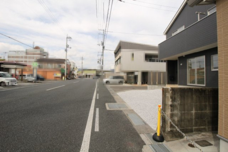 香美市土佐山田町東本町（第1）　新築戸建　1号棟【全2区画】の前面道路含む現地写真|道路幅員　11.69ｍ