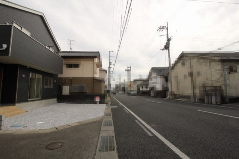 香美市土佐山田町東本町（第1）　新築戸建　1号棟【全2区画】の前面道路含む現地写真|道路幅員　11.69ｍ