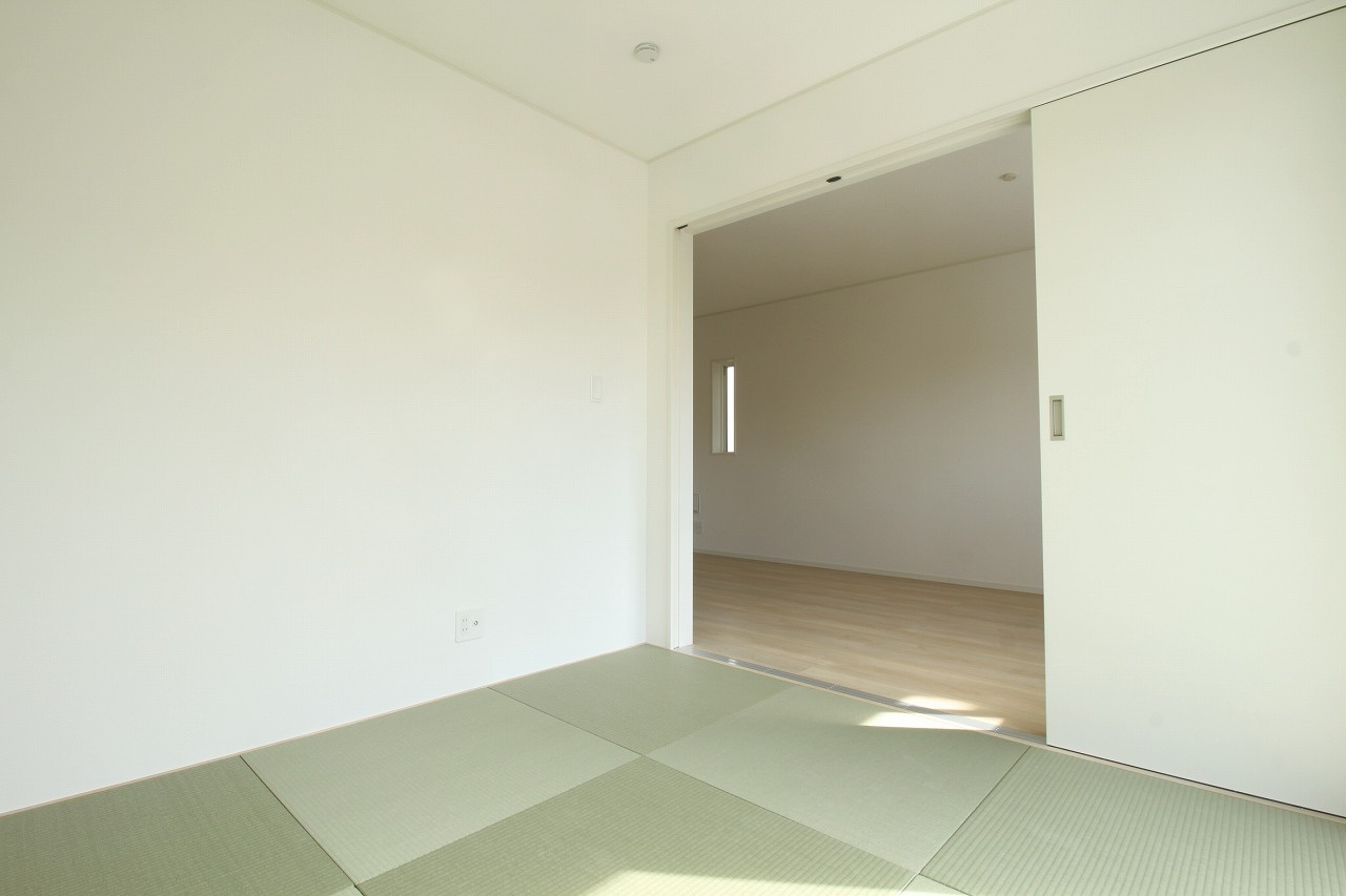 香美市土佐山田町東本町（第1）　新築戸建　1号棟【全2区画】の和室|1Ｆ　4.5帖