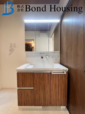 お車3台駐車可能・LDK広々18帖　池上4丁目　限定1棟の独立洗面台