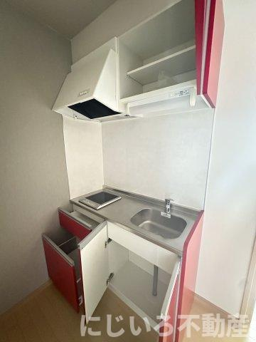 阿南市富岡町あ石のアパートのキッチン
