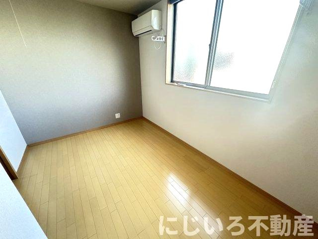 阿南市富岡町あ石のアパートの寝室