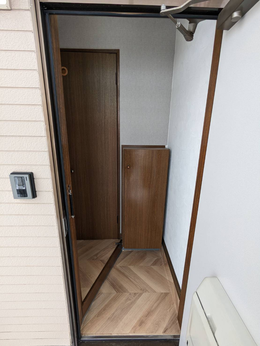 栄光文苑の玄関