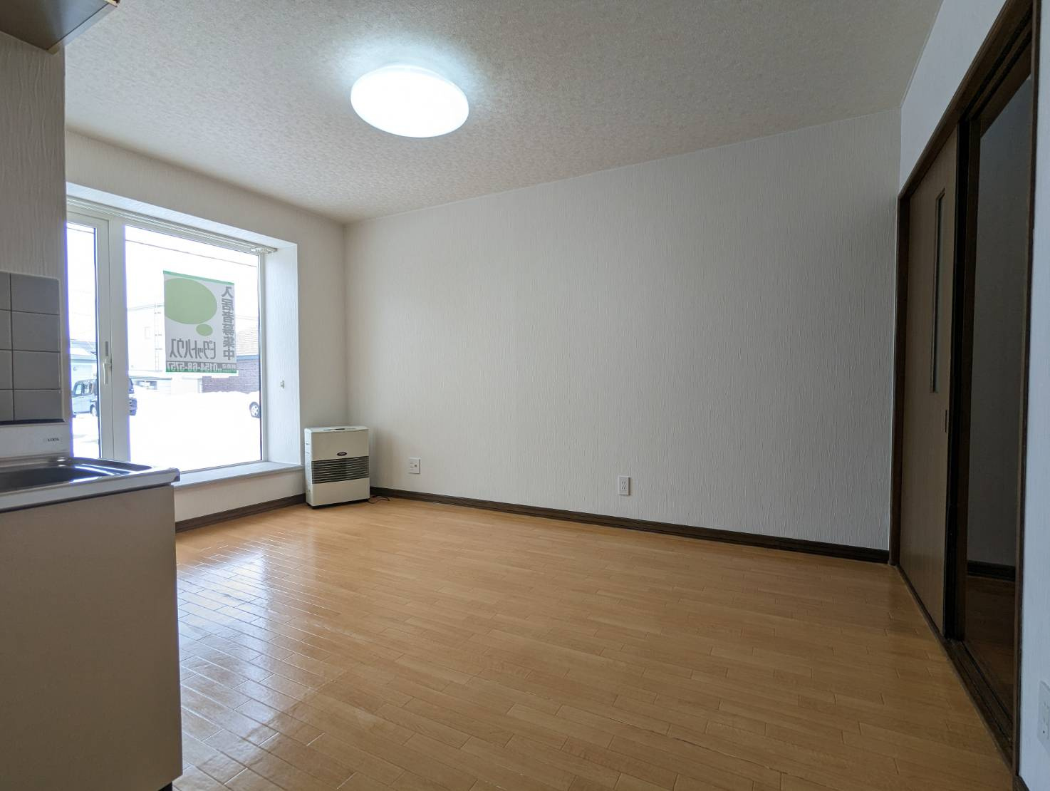 栄光文苑の内装