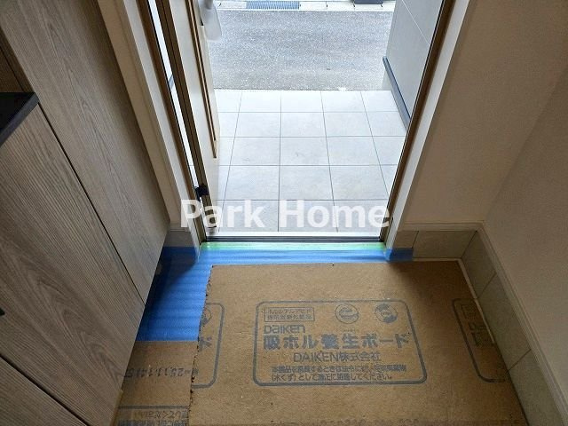 高知市福井町　新築戸建ての玄関