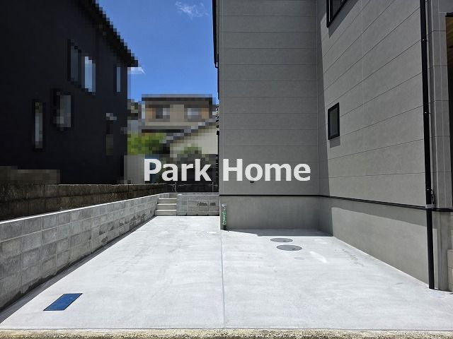 高知市福井町　新築戸建ての駐車場|駐車3台可能