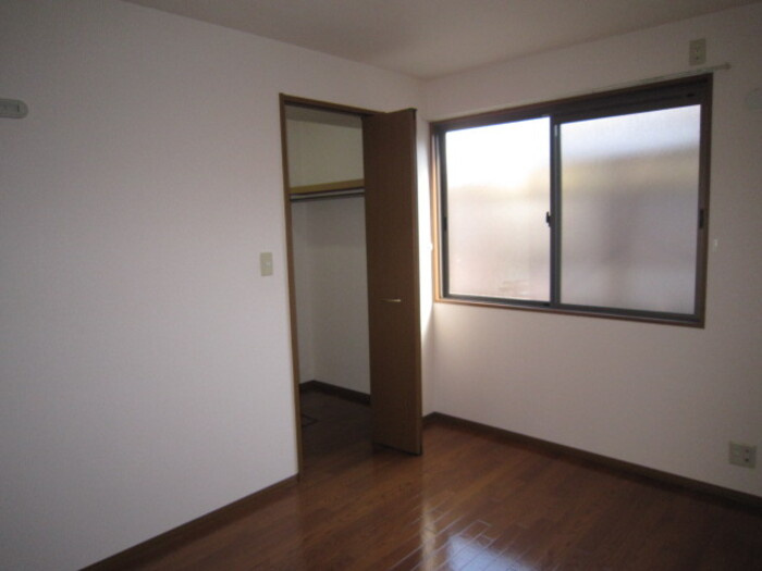 熊本市中央区世安３丁目のアパートの収納