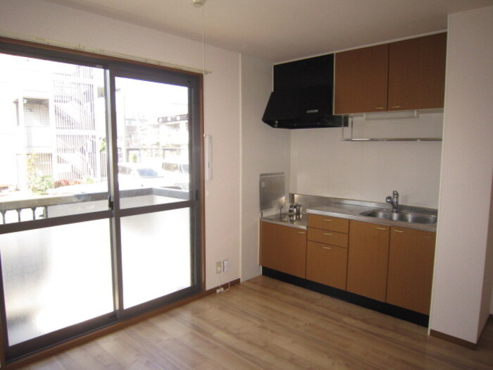 熊本市中央区世安３丁目のアパートのキッチン