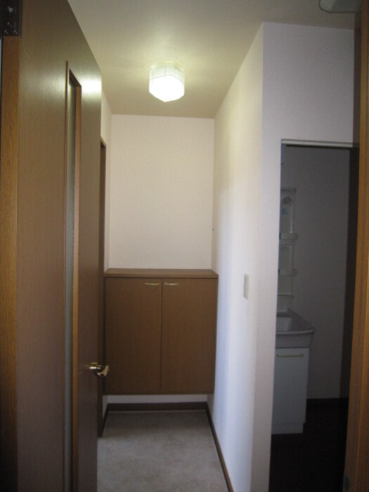 熊本市中央区世安３丁目のアパートの玄関