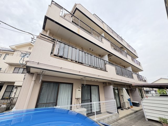 サンクレスト本中山の外観