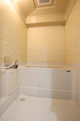 【浴室】 | エルモーソ・デ・昌栄