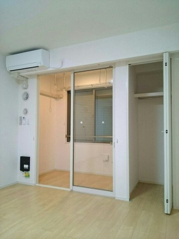 ｇｌａｎｚ　Ｂのバルコニー|黄砂、花粉、雨天時に安心なサンルーム