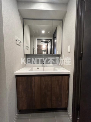 【洗面所】 | クレヴィアリグゼ西馬込 | ゆったりとスペースのある洗面所