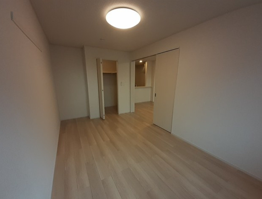 カミーノクラントーノ　ドゥーエの洋室