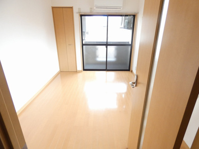 【寝室】 | HutInNagoya