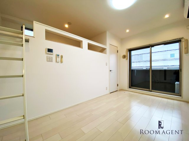 スカイキャッスルⅡの居間・リビング