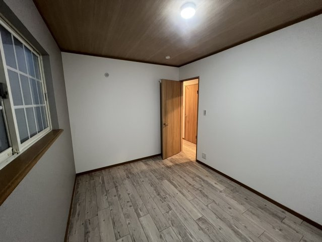 岡山2丁目　中古戸建の子供部屋|1階の洋室、子供部屋に如何でしょうか♪