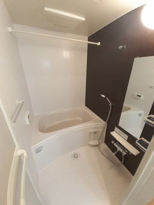 【浴室】 | ソル・サリエンテ