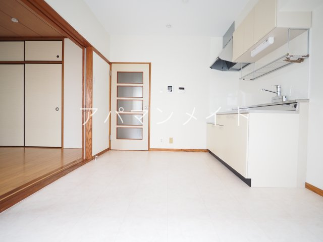 【居間・リビング】 | 戸塚周辺ならアパマンメイトへＬｅｔｓ Ｇｏ ！