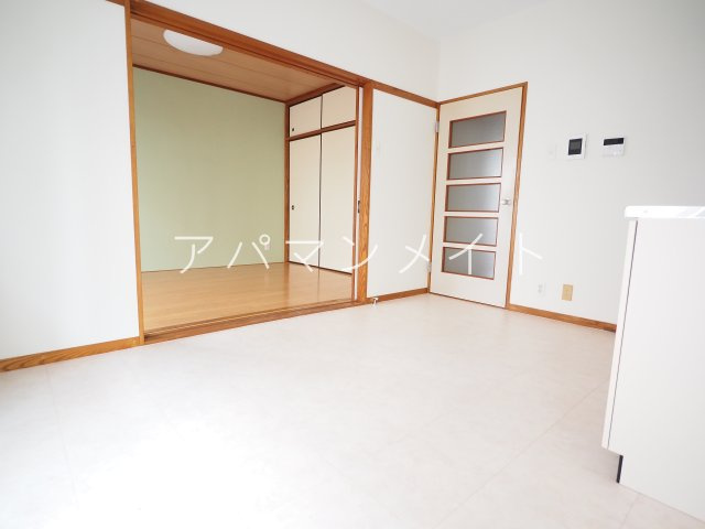 【居間・リビング】 | 戸塚周辺ならアパマンメイトへＬｅｔｓ Ｇｏ ！