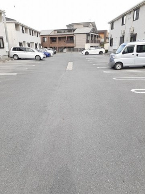 【駐車場】 | カーサ・ソレイユＢ