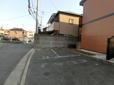 【駐車場】 | フロランス東助松