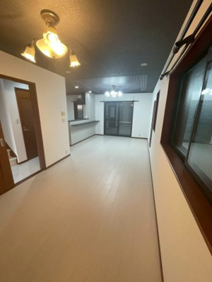 【居間・リビング】 | 宇治市伊勢田町中荒　中古戸建　リフォーム済