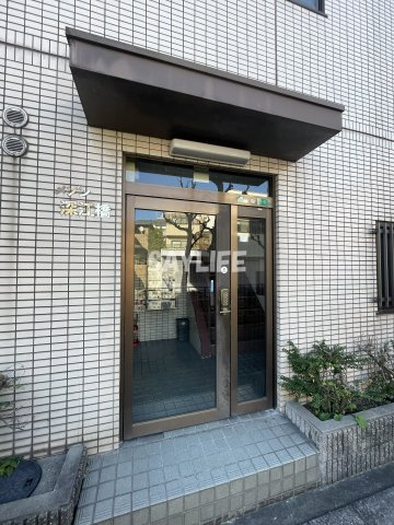 メゾン深江橋のエントランス