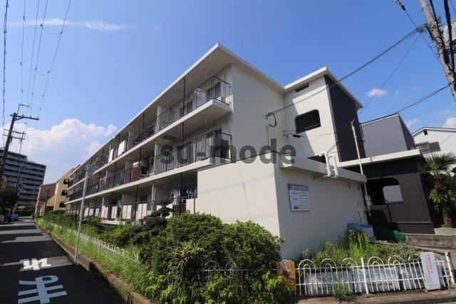 グリーンハイツ正雀の外観