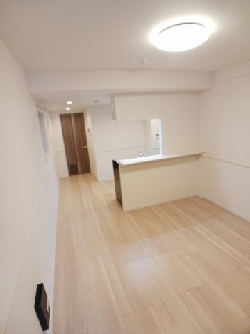 ＣＲＥＶＡＮＣＥ亀戸の居間・リビング