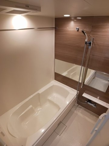 ＣＲＥＶＡＮＣＥ亀戸の浴室