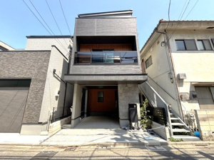 【外観】 | ルーフバルコニー+車庫付3LDKプラン
2026年2月21日撮影