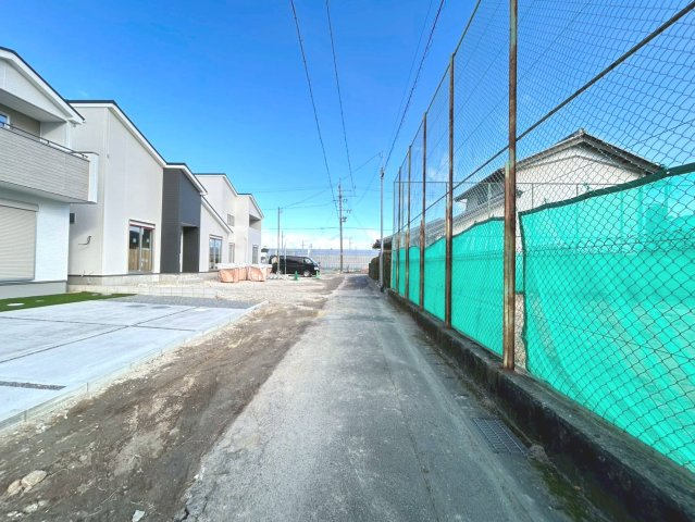 グラファーレ　一宮市西大海道3期　全4区画分譲の前面道路含む現地写真|■前面道路　■ヤマダ不動産　株式会社リライフ　
■夢のマイホーム購入をフルサポートします！