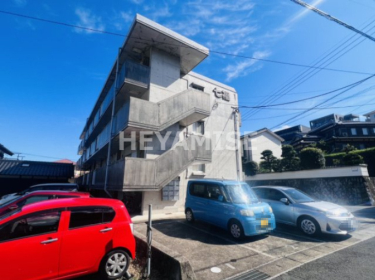 東長崎七福マンションの外観
