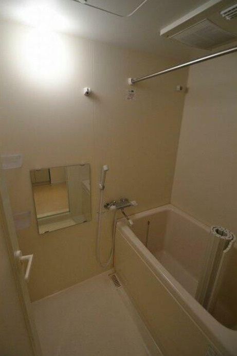 ウィッシュ・スクエア・イーストの浴室